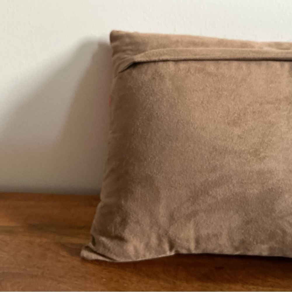 Mina Victory Dahlia Flower Accent Pillow Bloomcore Coloful Cottage 10” x 16” - Picture 12 of 14